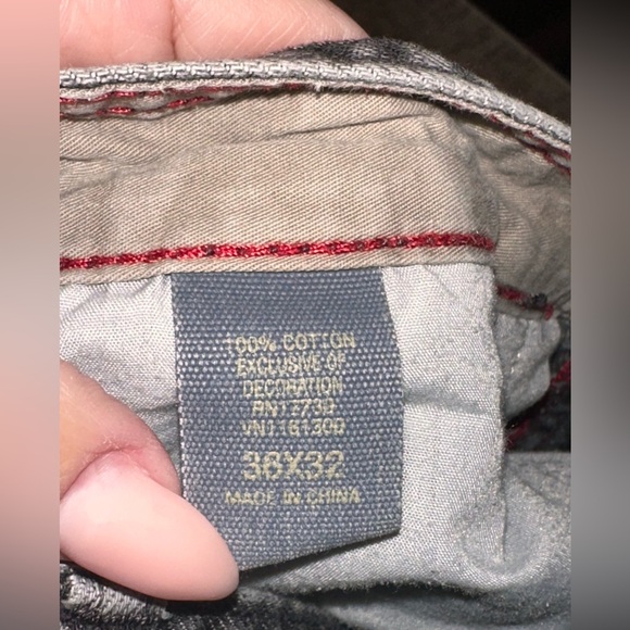 Men’s Distressed Jeans Converse - Picture 4 of 5